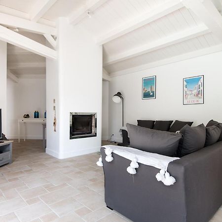 Tres Belle Villa Avec Piscine Le Bois-Plage-en-Re Exterior photo
