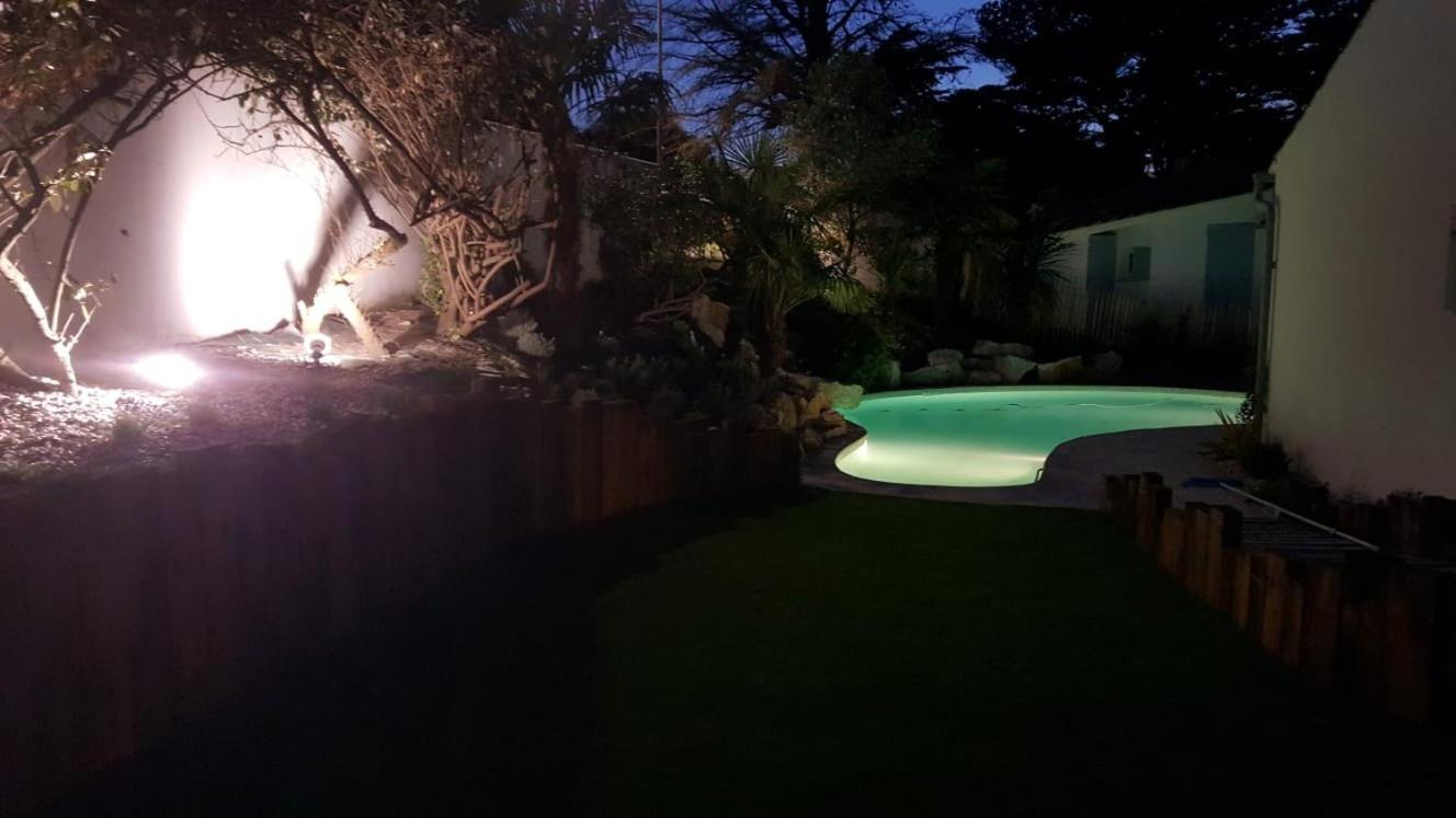 Tres Belle Villa Avec Piscine Le Bois-Plage-en-Re Exterior photo